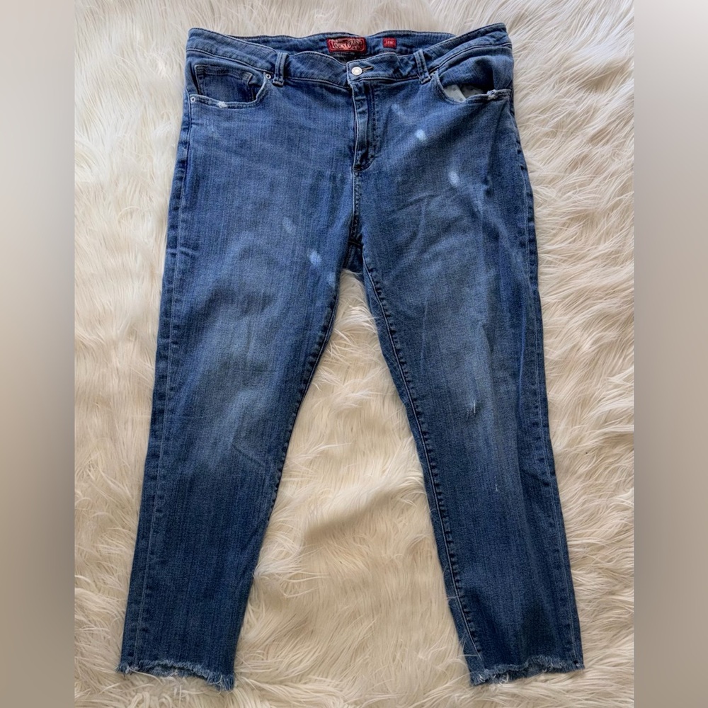 Lucky Brand Women's Reese Boyfriend Medium Wash Distressed Frayed Cropped Jeans